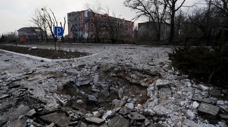 UK Defense Ministry: "Targeting of Mariupol aligns with Russia's approach to Chechnya and Syria"