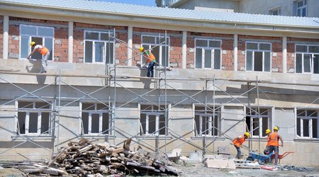На строительство и ремонт школ в Баку выделено 15,6 млн манатов