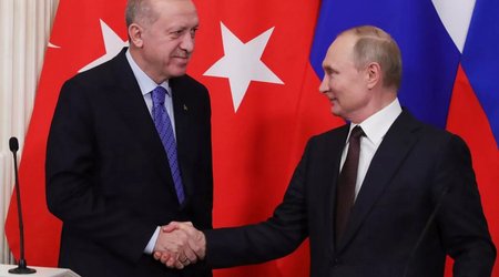 Erdogan, Putin hold phone conversation