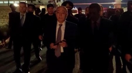 Кямаледдин Гейдаров на месте пожара в промпарке «Азерсун»