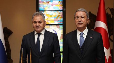Akar və Şoyqu Ukraynanı müzakirə etdi