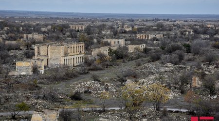 Сотрудник МЧС подорвался на мине в Агдаме