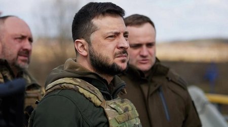 Macron offers concessions on Ukraine's sovereignty for Putin to 'save face,' Zelenskyy says