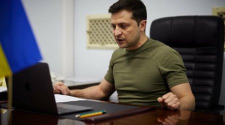 Зеленский поговорил по телефону с Макроном