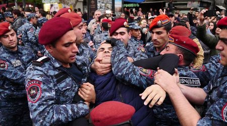 Armenian opposition clashes with PM Pashinyan's guards in Yerevan