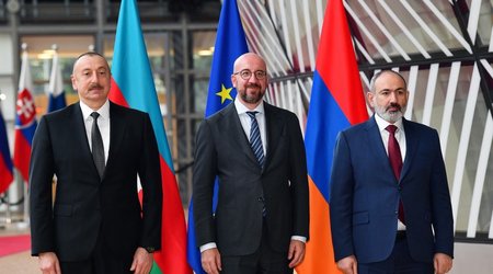 Лидеры договорились продолжить обсуждение будущего мирного договора