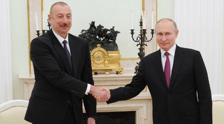 Putin İlham Əliyevi təbrik etdi
