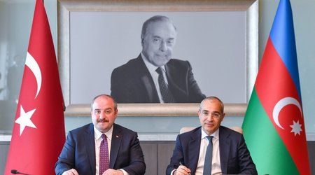 Azərbaycanla Türkiyə arasında sənəd imzalanıb