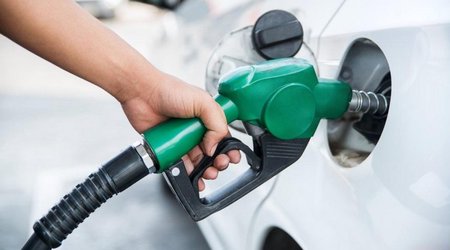 Azərbaycanda avtomobil benzininin istehsalı AZALDI