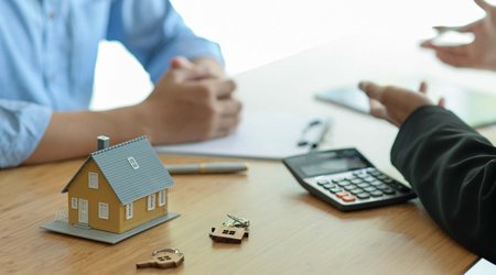 Bloomberg: EU drops ban on purchase of real estate by Russians from new package of sanctions