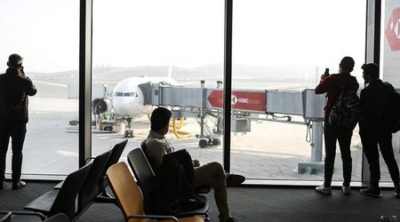 Tornado prevents airplanes from landing in Ankara