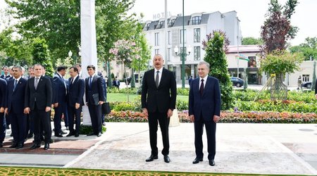 Prezident İlham Əliyev Xivədə “Nurullaboy” saray kompleksi ilə tanış olub