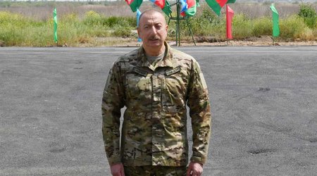 Müdafiə Nazirliyinin hərbçiləri təltif edildi - Adlar