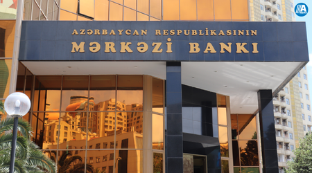 Avro və rubl ucuzlaşıb