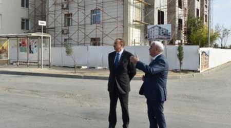Президент Ильхам Алиев ознакомился с работами по благоустройству поселка Рамана