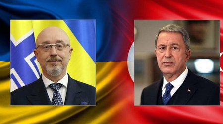 Turkish, Ukrainian defense ministers hold phone conversation