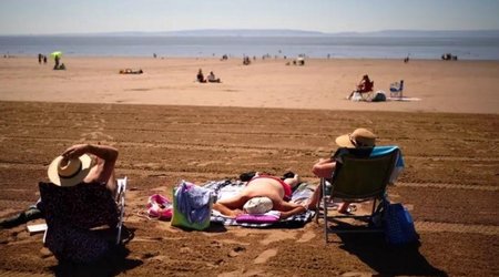 UK issues first extreme heat warning