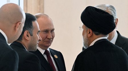 Putinlə Rəisi arasında görüş başlayıb