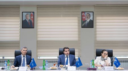 Prezidentin köməkçisi STM-nin fəaliyyəti ilə bağlı iclasda 6 aylıq hesabatı DİNLƏDİ