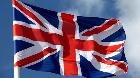 UK expands sanctions against Russia