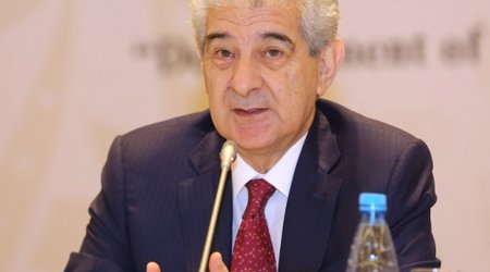 Ильхам Алиев расширил и полномочия Али Ахмедова