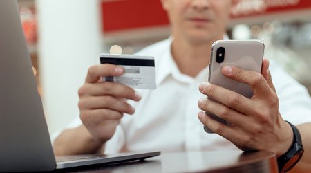 Rusiyada banklar xarici valyutada kreditlərin verilməsini maksimum həddə çatdırıblar