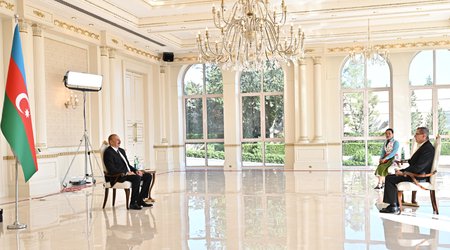 İlham Əliyev Avstriyanın Azərbaycana yeni təyin olunan səfirini qəbul edib