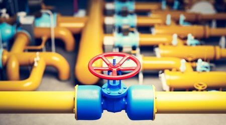 Gas prices in Europe falls below $2,100