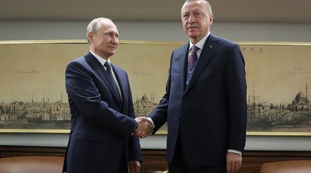 Путин поблагодарил Эрдогана за участие в решении зернового вопроса