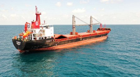 Two ships carrying soybeans and corn leave Ukrainian ports