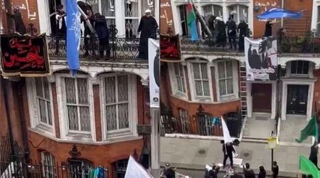 Bu cür təxribatlara boyun əyəcək millət deyilik - Çavuşoğlu Londondakı hücumdan danışdı