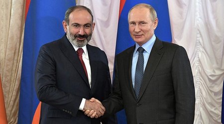 Путин и Пашинян обсудили ситуацию на армяно-азербайджанской границе