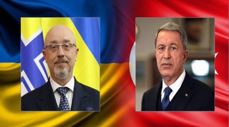 Turkish, Ukrainian defense ministers hold telephone conversation