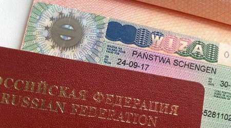 Чехия выступает за приостановку соглашений ЕС о визах с РФ и Беларусью
