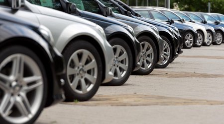 В Азербайджане приватизированы 11 транспортных средств