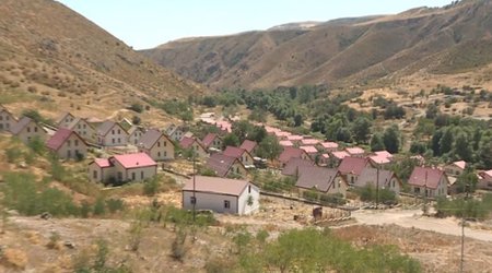 Армяне подожгли 13 домов в Лачине и Забухе