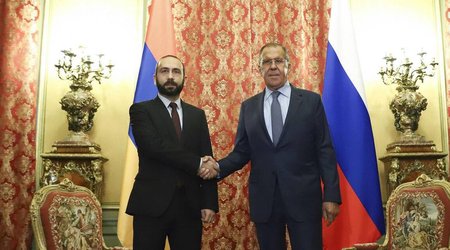 Lavrov Mirzoyanla görüşdü