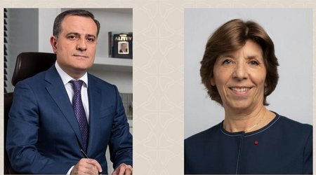 Джейхун Байрамов проинформировал французскую коллегу о провокации Армении