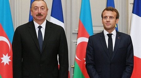 Emmanuel Makron İlham Əliyevə zəng edib