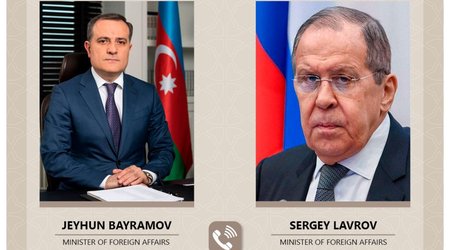 Главы МИД Азербайджана и России провели телефонный разговор