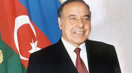 2023-cü ilin “Heydər Əliyev İli” elan olundu - SƏRƏNCAM
