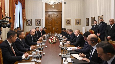 Azərbaycan və Bolqarıstan Prezidentlərinin geniş tərkibdə görüşü oldu