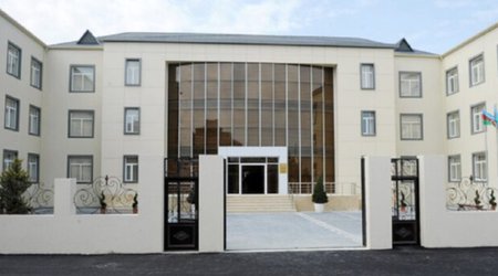 Драка в бакинской школе стоила работы директору