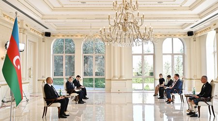 Ilham Aliyev thanks British ambassador for learning Azerbaijani language