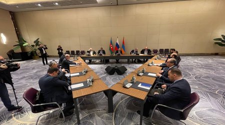 Ceyhun Bayramov, Lavrov və Mirzoyanın görüşü BAŞLAYIB