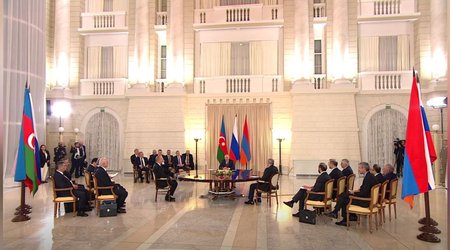 Azərbaycan, Rusiya və Ermənistan liderlərinin üçtərəfli görüşü başladı -YENİLƏNDİ