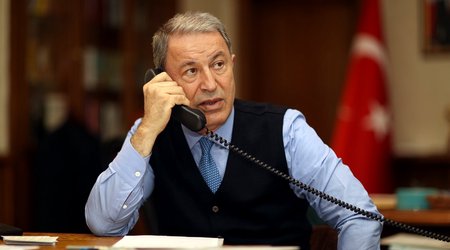 Hulusi Akar discusses grain shipment with ministers of defense and infrastructure of Ukraine