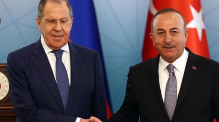 Чавушоглу и Лавров обсудили "зерновой коридор"