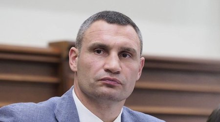 Kyiv mayor: 450,000 apartments left without electricity in capital