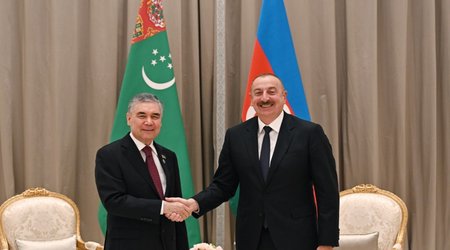 İlham Əliyev Qurbanqulu Berdiməhəmmədovla görüşdü